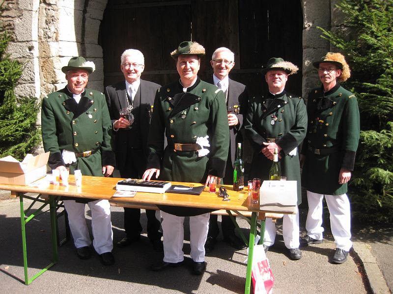 20100905-6413.JPG - Das Team des Fähnrichsglieds bei der Torwache am Obertor.